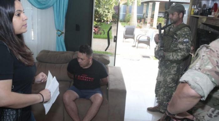 En lujosa vivienda atrapan a mano derecha del líder narco "Toma`i"