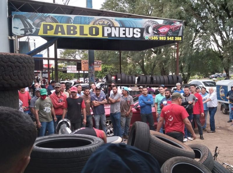 Asesinan a un vendedor de neumáticos frente a su lugar de trabajo