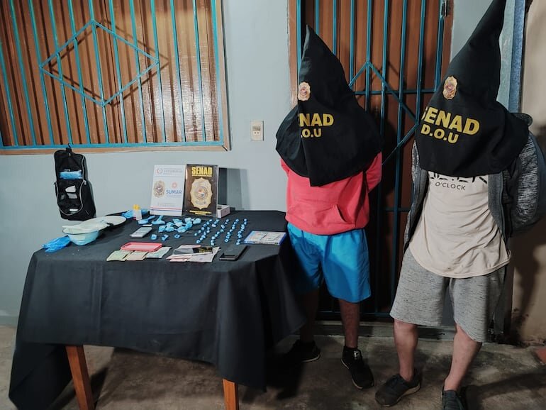 Capturan a dos hermanos que comercializaban cocaína en Loma Pytã