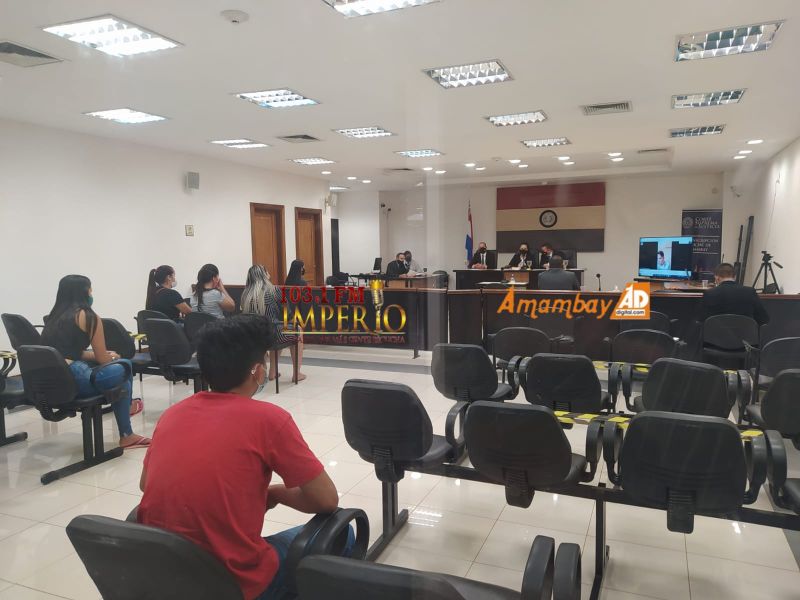 Tribunal de sentencia condena a un hombre por tenencia de marihuana.