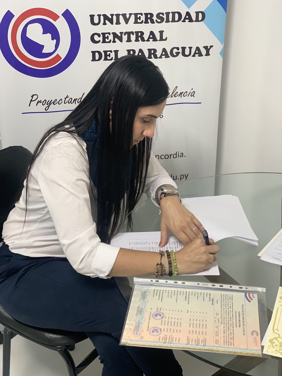 Egresados de la UCP reciben sus diplomas en breve tiempo