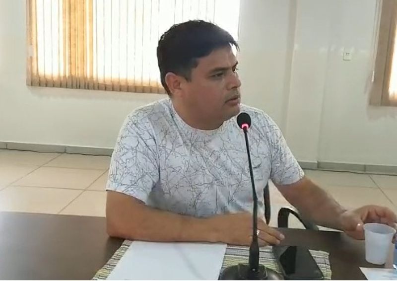 Concejal propone que vehículos sean utilizados únicamente para actividades oficiales