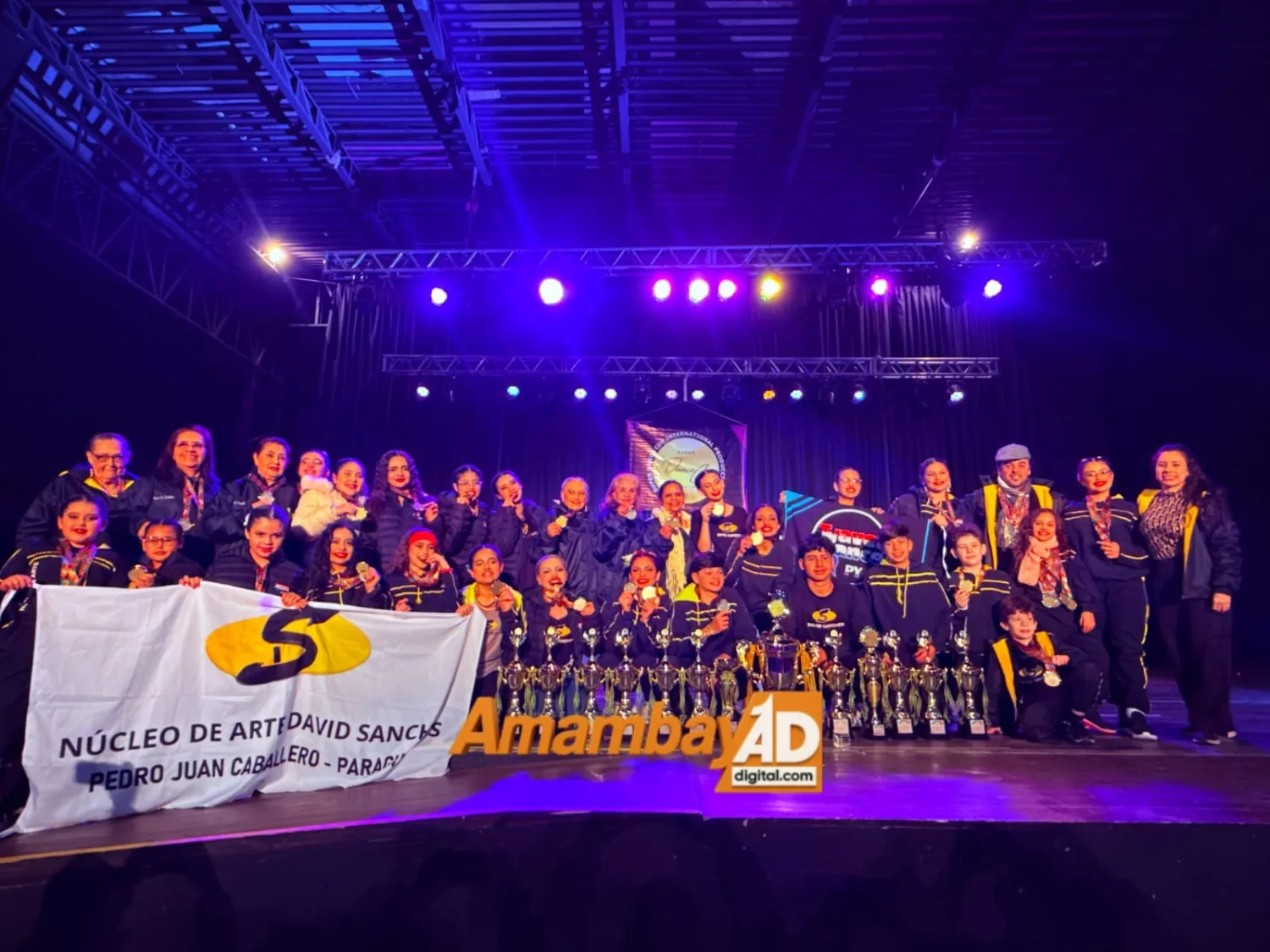 Academia de Pedro Juan Caballero brilla en Brasil y conquista el premio al Mejor Grupo en festival de danza