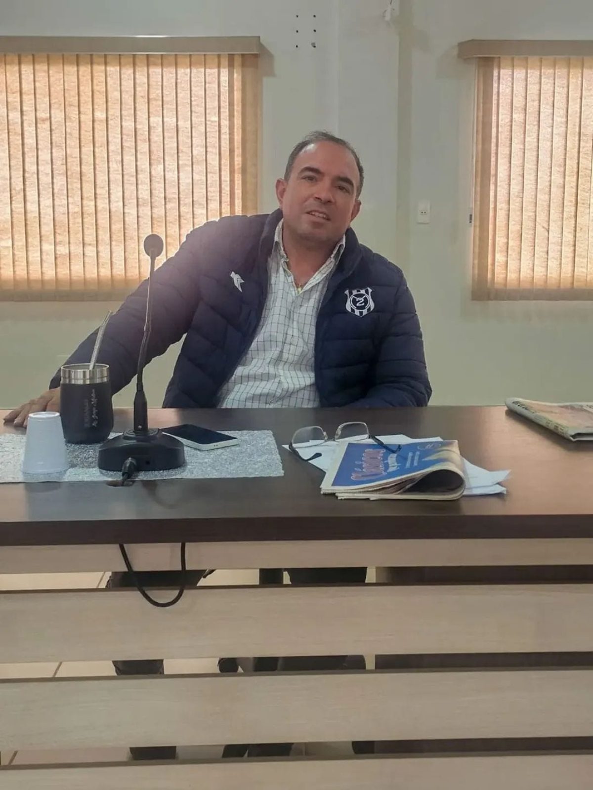 Jorge Medina solicita ripio para mejorar calles y pide revisar el tiempo del semáforo frente al Shopping Dubái